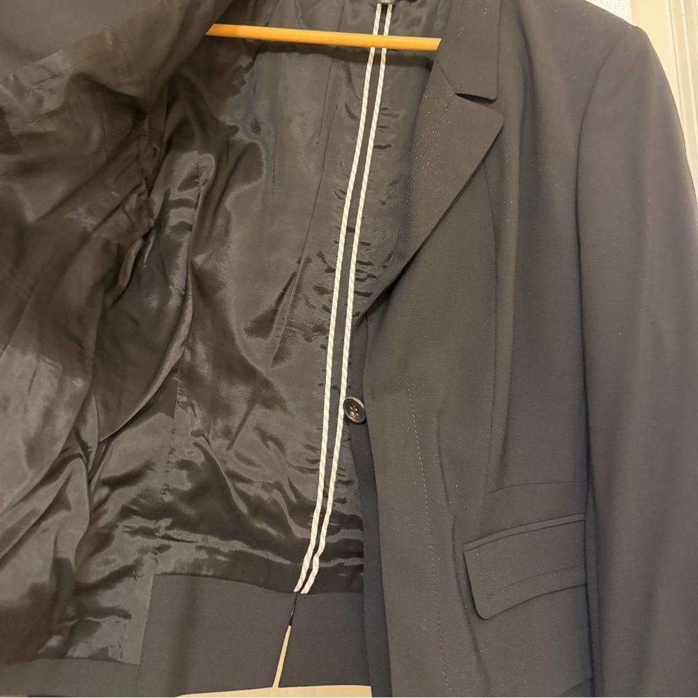 Hugo Boss Elegant Black Blazer in wool fabric Matching jacket - Picture 4 of 16